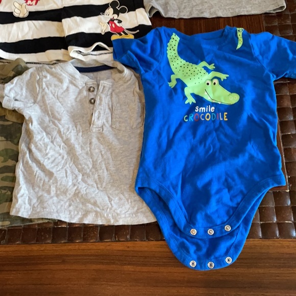 (7) 18 M boys shirts plus one shorts - Picture 5 of 5